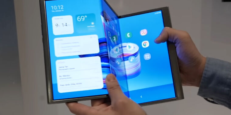 Samsung presenta conceptos de portátiles, tabletas y teléfonos inteligentes plegables en el CES