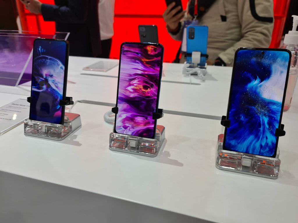 Los fabricantes chinos de teléfonos inteligentes Oppo y Realme están llenando el vacío dejado por Huawei