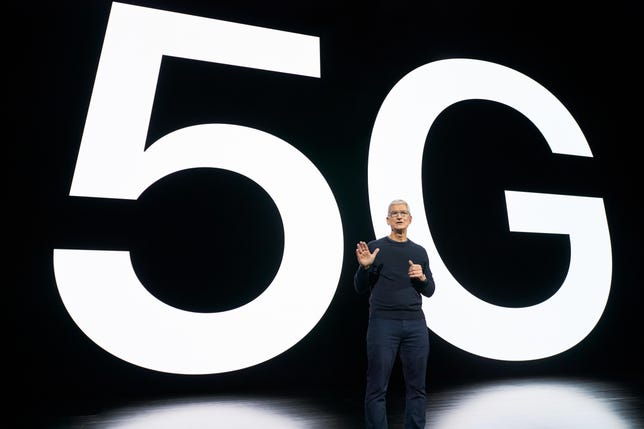 Tim Cook anuncia el primer iPhone 5G de Apple
