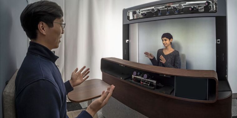 Google se toma en serio las cabinas gigantes de video chat y comienza las pruebas en el mundo real