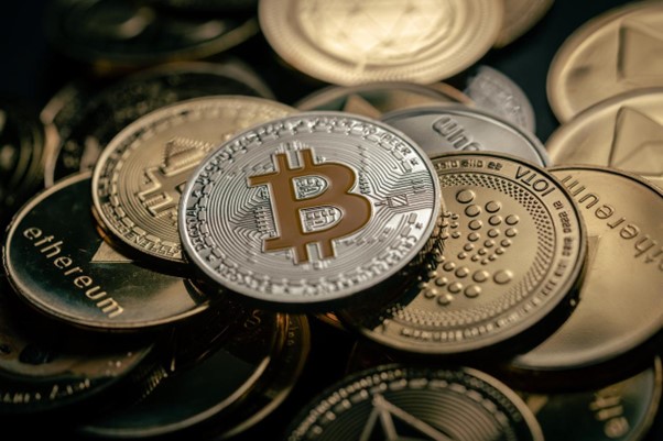 Descubre cómo invertir en criptomonedas y maximiza tus ganancias